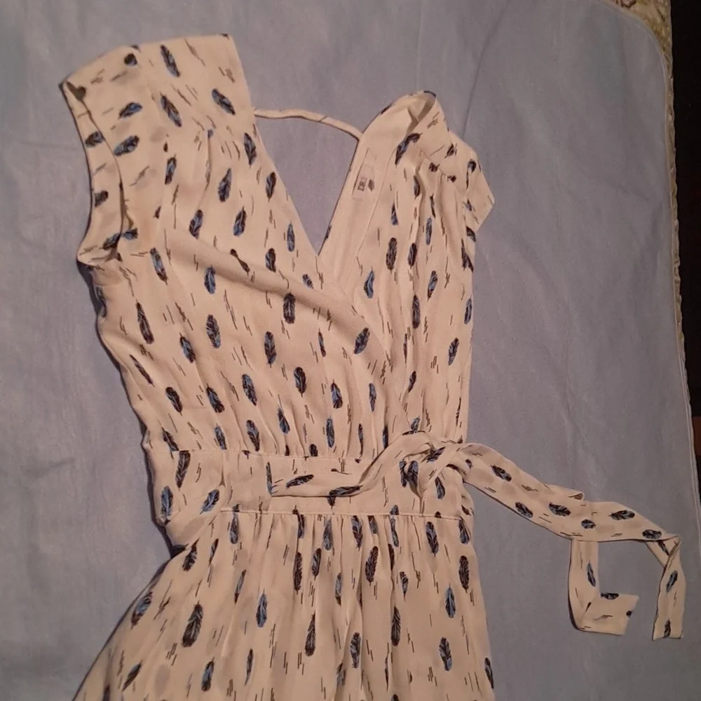 Dress - Picture 4 of 4